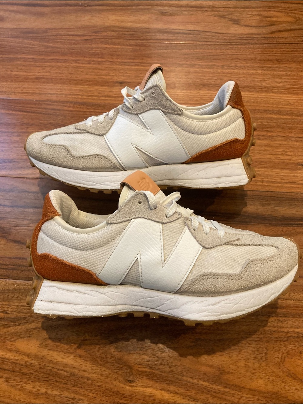 New Balance 327 Sea Salt Rust Oxide Women’s Size 6.5